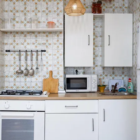 Gibraltar Apartment *