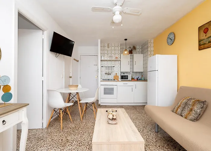 Gibraltar Apartment *